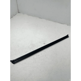 2018 - 2024 VOLKSWAGEN ATLAS FRONT LEFT DOOR WINDOW INNER WEATHERSTRIP SEAL OEM