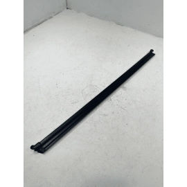 2018 - 2024 VOLKSWAGEN ATLAS FRONT LEFT DOOR WINDOW INNER WEATHERSTRIP SEAL OEM