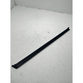 2018 - 2024 VOLKSWAGEN ATLAS FRONT LEFT DOOR WINDOW INNER WEATHERSTRIP SEAL OEM