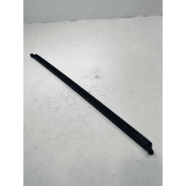 2018 - 2024 VOLKSWAGEN ATLAS FRONT LEFT DOOR WINDOW INNER WEATHERSTRIP SEAL OEM