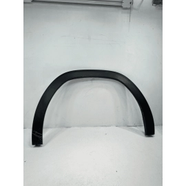 2021 - 2024 VOLKSWAGEN ATLAS VW REAR RIGHT PASSENGER WHEEL ARCH MOLDING OEM 2021 - 2024 VOLKSWAGEN ATLAS VW REAR RIGHT PASSENGER WHEEL ARCH MOLDING OEM