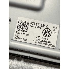 2018-2024 Volkswagen Atlas Composition Media Radio AM/FM/CD Control Panel OEM