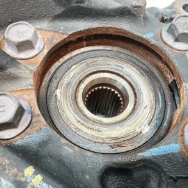 TOYOTA CAMRY FWD 2.5L FRONT LEFT DRIVER SIDE SPINDLE KNUCKLE HUB OEM 2018-2024