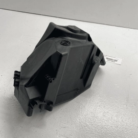 2007-2013 Mercedes S550 S600 Engine Compartment Fuse Relay Box Housing Cove 2007-2013 Mercedes S550 S600 Engine Compartment Fuse Relay Box Housing Cove