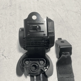 2018-2024 VOLKSWAGEN ATLAS REAR DRIVER LEFT SIDE 2ND ROW SEAT BELT RETRACTOR OEM