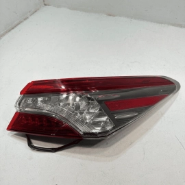 Rear Passenger Side Outer Taillight Light Full Led Toyota Camry 2018-2019 OEM