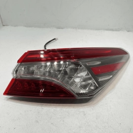 Rear Passenger Side Outer Taillight Light Full Led Toyota Camry 2018-2019 OEM