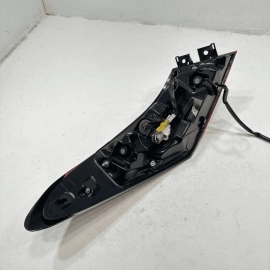 Rear Passenger Side Outer Taillight Light Full Led Toyota Camry 2018-2019 OEM