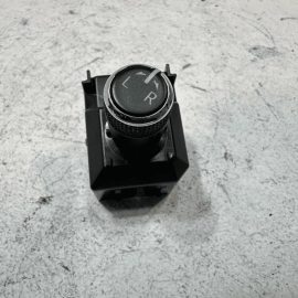 TOYOTA CAMRY 2018-2020 XSE XLE FRONT DRIVER SIDE DOOR OUTER MIRROR SWITCH OEM