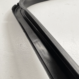 GMC TERRAIN 2018 - 2023 FRONT PASSENGER SIDE DOOR WINDOW FRAME TRIM COVER O