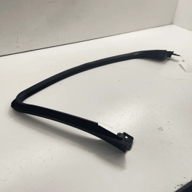 GMC TERRAIN 2018 - 2023 FRONT PASSENGER SIDE DOOR WINDOW FRAME TRIM COVER O