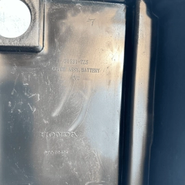 2016-2018 Honda Pilot EX-L Battery Upper Cover OEM