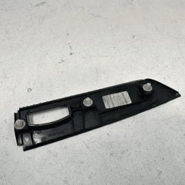 HONDA PILOT REAR PASSENGER SIDE LICENSE LIGHT LAMP MOLDING COVER TRIM 16-22 OEM HONDA PILOT REAR PASSENGER SIDE LICENSE LIGHT LAMP MOLDING COVER TRIM 16-22 OEM