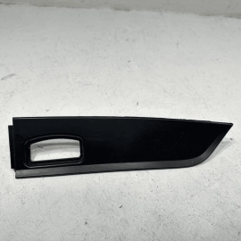 HONDA PILOT REAR PASSENGER SIDE LICENSE LIGHT LAMP MOLDING COVER TRIM 16-22 OEM HONDA PILOT REAR PASSENGER SIDE LICENSE LIGHT LAMP MOLDING COVER TRIM 16-22 OEM