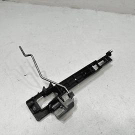 HONDA PILOT 2016-2022 FRONT PASSENGER SIDE EXTERIOR DOOR HANDLE BASE BRACKET OEM