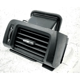 2016-2017 HONDA PILOT  PASSENGER SIDE OUTER  DASHBOARD AIR VENT GRILLE OEM