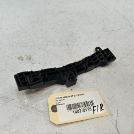HONDA PILOT 2016-2018 FRONT BUMPER PASSENGER SIDE MOUNT SUPPORT BRACKET OEM