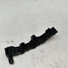 HONDA PILOT 2016-2018 FRONT BUMPER PASSENGER SIDE MOUNT SUPPORT BRACKET OEM