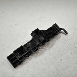 HONDA PILOT 2016-2018 FRONT BUMPER PASSENGER SIDE MOUNT SUPPORT BRACKET OEM