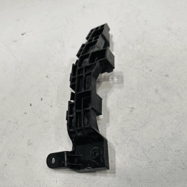 HONDA PILOT 2016-2018 FRONT BUMPER PASSENGER SIDE MOUNT SUPPORT BRACKET OEM