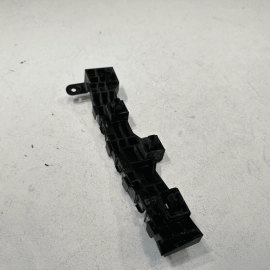 HONDA PILOT 2016-2018 FRONT BUMPER PASSENGER SIDE MOUNT SUPPORT BRACKET OEM