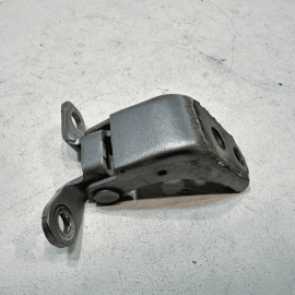 HONDA PILOT 2016-2018 FRONT RIGHT PASSENGER SIDE DOOR HINGE UPPER OEM = NH830M =