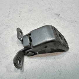 HONDA PILOT 2016-2018 FRONT RIGHT PASSENGER SIDE DOOR HINGE UPPER OEM = NH830M =