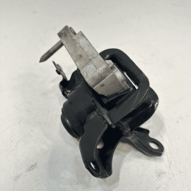 2018-2024 TOYOTA CAMRY XSE ENGINE MOTOR RIGHT SIDE MOUNT BRACKET SUPPORT OEM