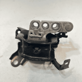 2018-2024 TOYOTA CAMRY XSE ENGINE MOTOR RIGHT SIDE MOUNT BRACKET SUPPORT OEM