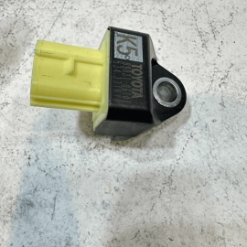 Center Rear Impact Crash Sensor Toyota Camry 2018-2024 OEM Center Rear Impact Crash Sensor Toyota Camry 2018-2024 OEM
