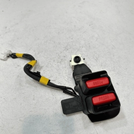 Rear Left Driver Side & Center Seatbelt Seat Belt Buckle Toyota Camry 2018 OEM