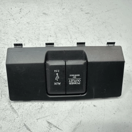 2016-2019 Honda Pilot Center Console Power Outlet & Auxiliary Port AUX OEM