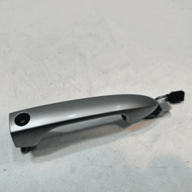 2016 - 2022 HONDA PILOT FRONT LEFT DRIVER SIDE OUTSIDE DOOR HANDLE SILVER OEM