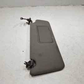 2017-2022 Honda Pilot Front Passenger Side Sunvisor Sun Visor W/ Light OEM Gray