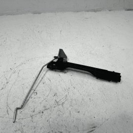HONDA PILOT REAR DRIVER SIDE DOOR EXTERIOR HANDLE BASE BRACKET OEM 2016-2022