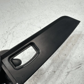 HONDA PILOT REAR DRIVER SIDE LICENSE LIGHT LAMP MOLDING COVER TRIM OEM 2016-2022 HONDA PILOT REAR DRIVER SIDE LICENSE LIGHT LAMP MOLDING COVER TRIM OEM 2016-2022