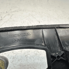 HONDA PILOT REAR DRIVER SIDE LICENSE LIGHT LAMP MOLDING COVER TRIM OEM 2016-2022 HONDA PILOT REAR DRIVER SIDE LICENSE LIGHT LAMP MOLDING COVER TRIM OEM 2016-2022