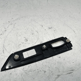 HONDA PILOT REAR DRIVER SIDE LICENSE LIGHT LAMP MOLDING COVER TRIM OEM 2016-2022 HONDA PILOT REAR DRIVER SIDE LICENSE LIGHT LAMP MOLDING COVER TRIM OEM 2016-2022