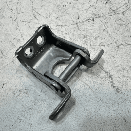 HONDA PILOT REAR LEFT DRIVER SIDE SIDE DOOR UPPER HINGE 2016 - 2024 OEM NH830M