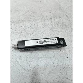 18-24 VOLKSWAGEN ATLAS PASSENGER SIDE ANTENNA AMP AMPLIFIER  BOOSTER MODULE OEM