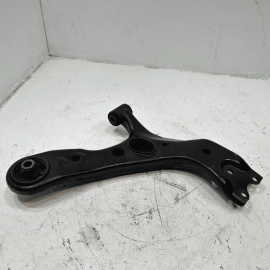 LEXUS NX300 2018-2021 NX300H FRONT RIGHT PASSENGER SIDE LOWER CONTROL ARM OEM LEXUS NX300 2018-2021 NX300H FRONT RIGHT PASSENGER SIDE LOWER CONTROL ARM OEM