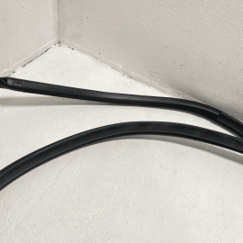 LEXUS NX300 2018-2021 FRONT RIGHT PASSENGER SIDE DOOR BODY WEATHERSTRIP SEAL OEM