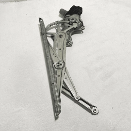 LEXUS NX300 2018-2021 FRONT PASSENGER SIDE DOOR WINDOW REGULATOR & MOTOR OEM