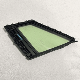 LEXUS NX300 2018-2021 FRONT PASSENGER SIDE DOOR WINDOW CORNER FIXED GLASS OEM