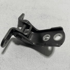 LEXUS NX300 2018-2021 FRONT RIGHT PASSENGER SIDE DOOR UPPER HINGE OEM = 1H9 =
