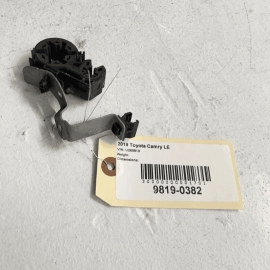 TOYOTA CAMRY 2018 - 2021 HOSE LINE CLAMP MOUNT BRACKET OEM