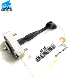 MAZDA CX-5 SPORT 2017 - 2021 CENTER CONSOLE CENTER BRACKET OEM