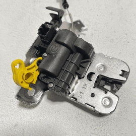 2020-2021 VOLKSWAGEN ATLAS REAR LIFTGATE TAILGATE LATCH LOCK ACTUATOR OEM