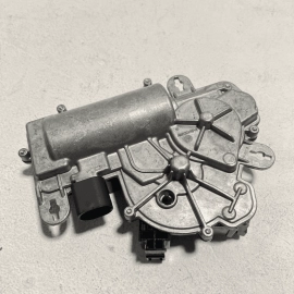 2018-2023 VOLKSWAGEN ATLAS TAILGATE BACK DOOR POWER PULL DOWN MOTOR OEM