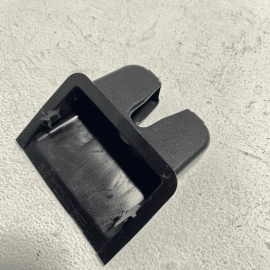 VOLKSWAGEN ATLAS 2018-2024 REAR LIFTGATE LATCH LOCK ACTUATOR TRIM COVER OEM VOLKSWAGEN ATLAS 2018-2024 REAR LIFTGATE LATCH LOCK ACTUATOR TRIM COVER OEM